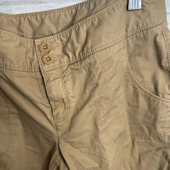 The North Face Women’s Khaki Cargo Capri Pants Size 4  tan - Picture 7 of 11